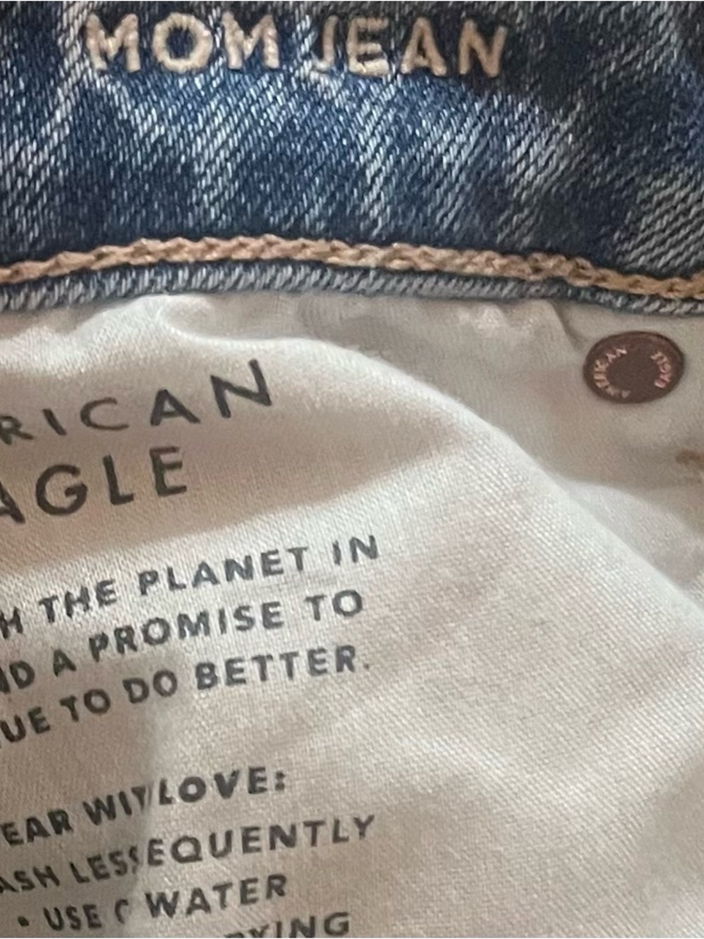 American Eagle Strigid Mom Jeans High Rise Distressed Ripped Vintage Y2K Denim - Picture 14 of 14